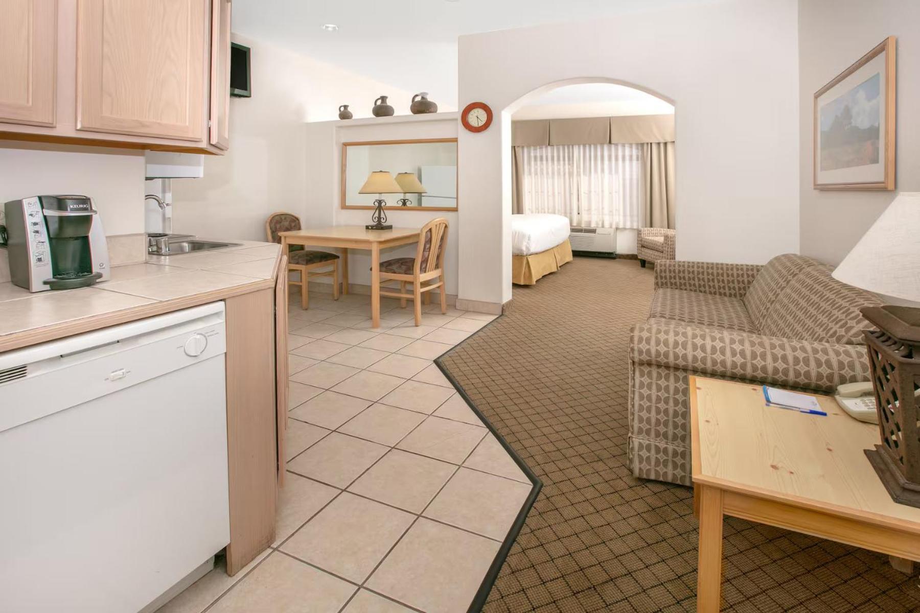 Cash Rewards Inn & Suites 罗斯韦尔 外观 照片